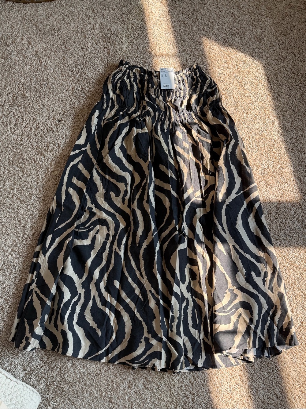 H&M Smocked-Waist Skirt – Beige/Zebra Print